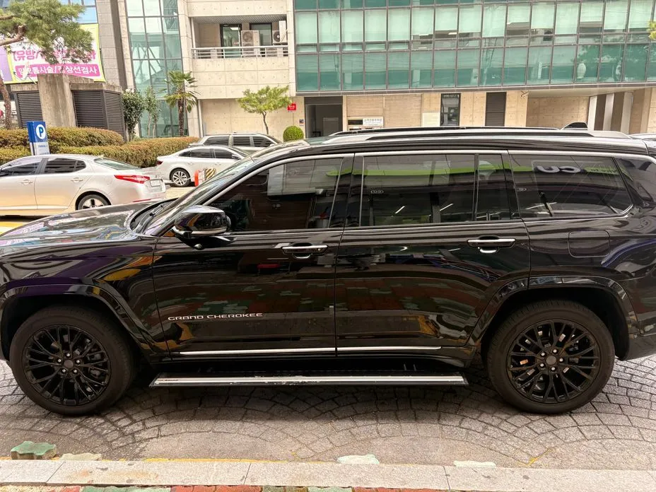 Jeep Cherokee — фото 5