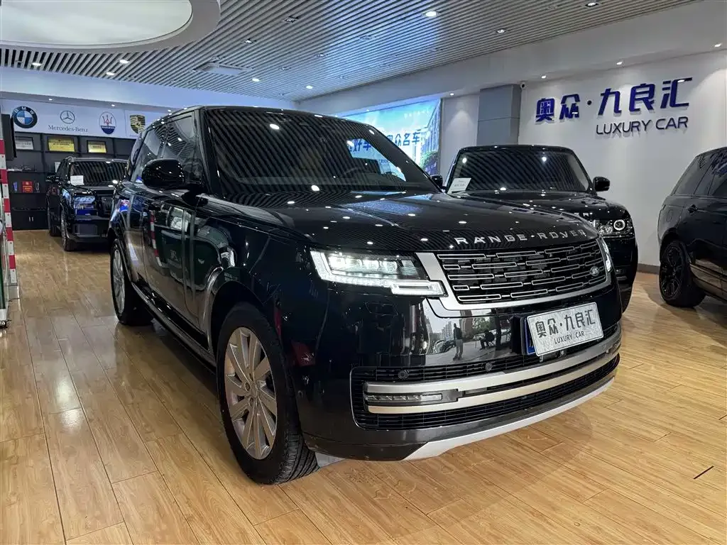 Land Rover Range Rover — фото 1