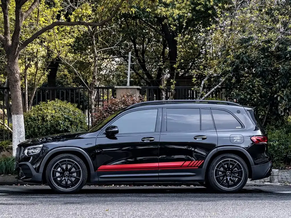 Mercedes-Benz GLB AMG — фото 10
