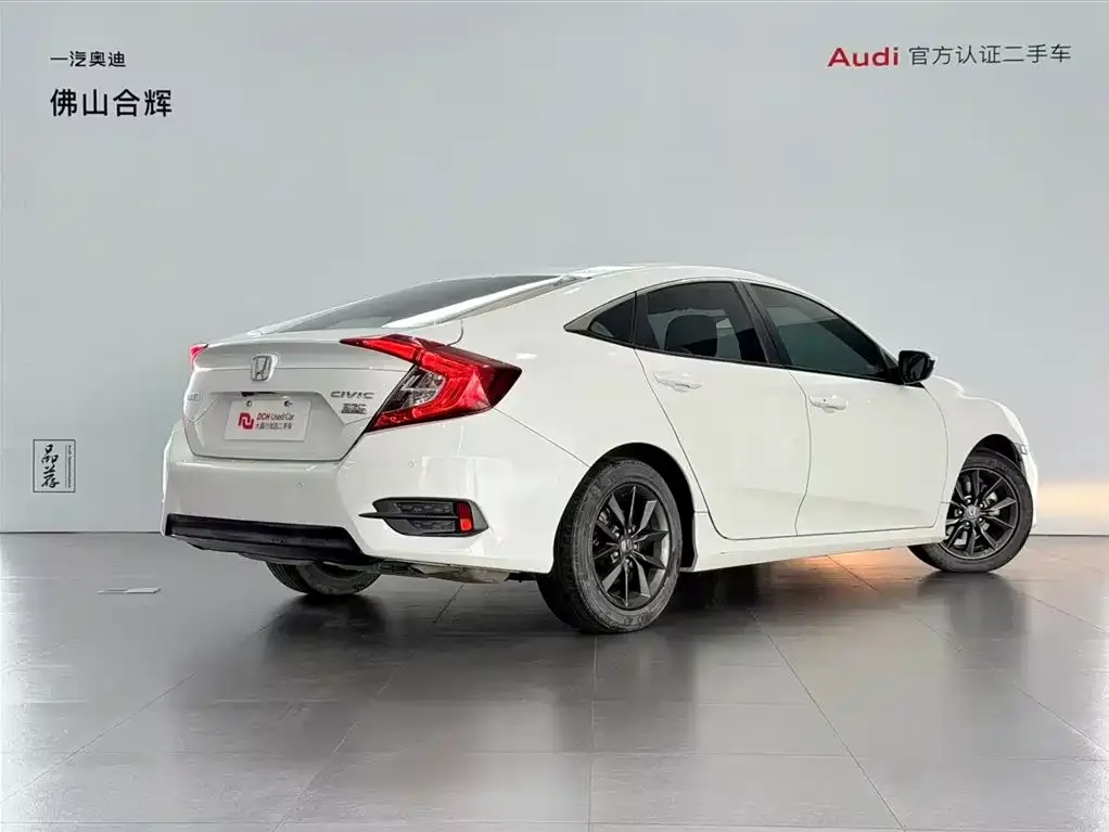 Honda Civic — фото 5