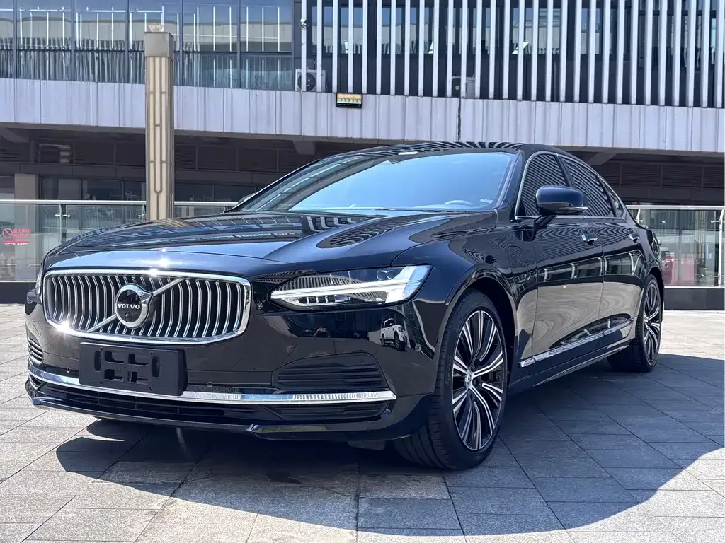 Volvo S90 PHEV — фото 1