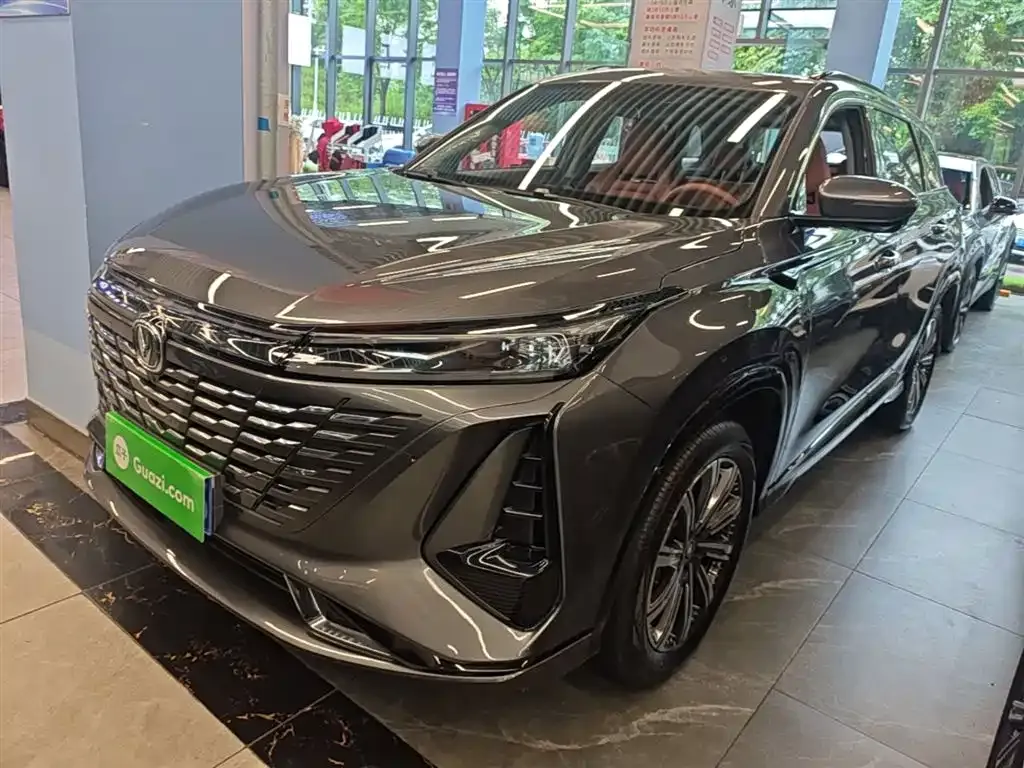Changan CS75PLUS — фото 1