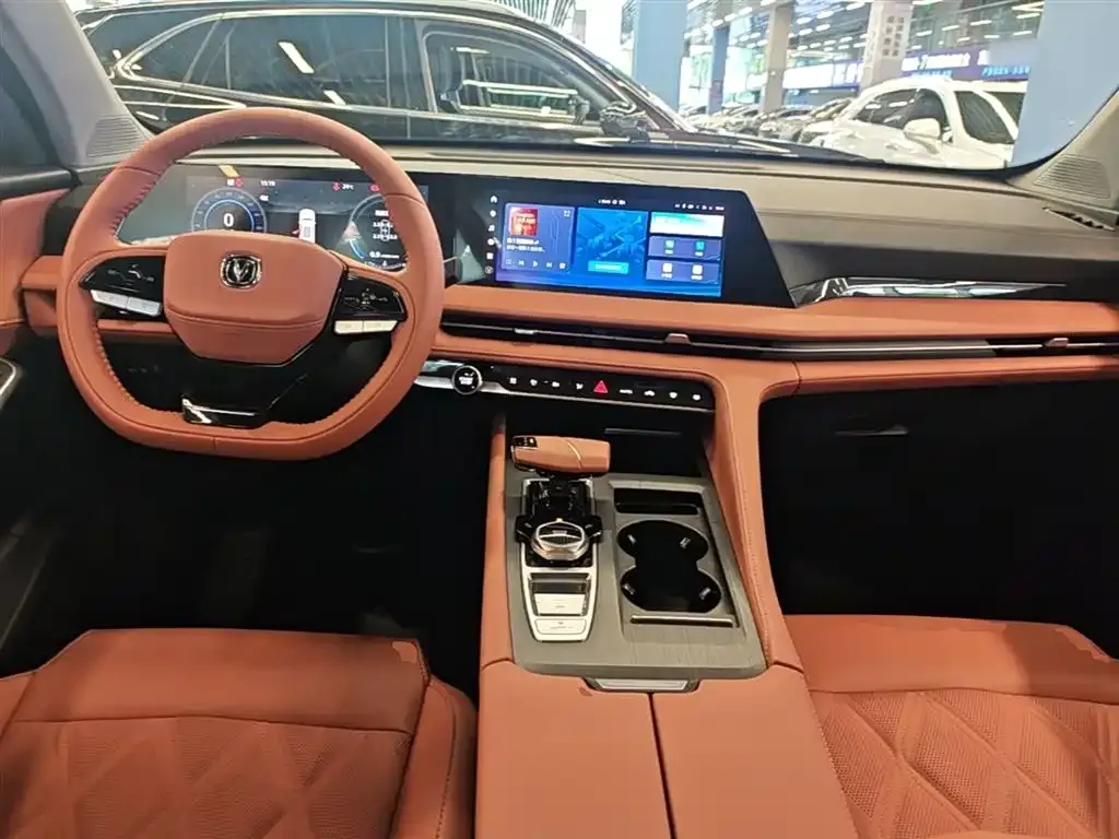 Changan CS75PLUS — фото 10