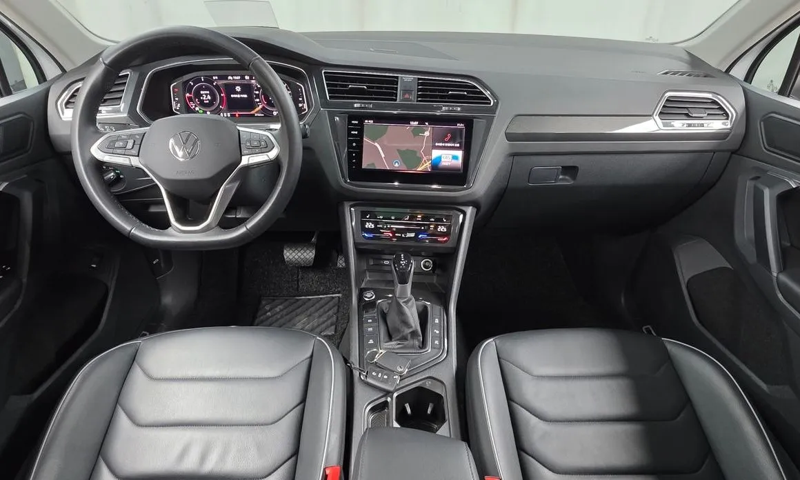 Volkswagen Tiguan — фото 8