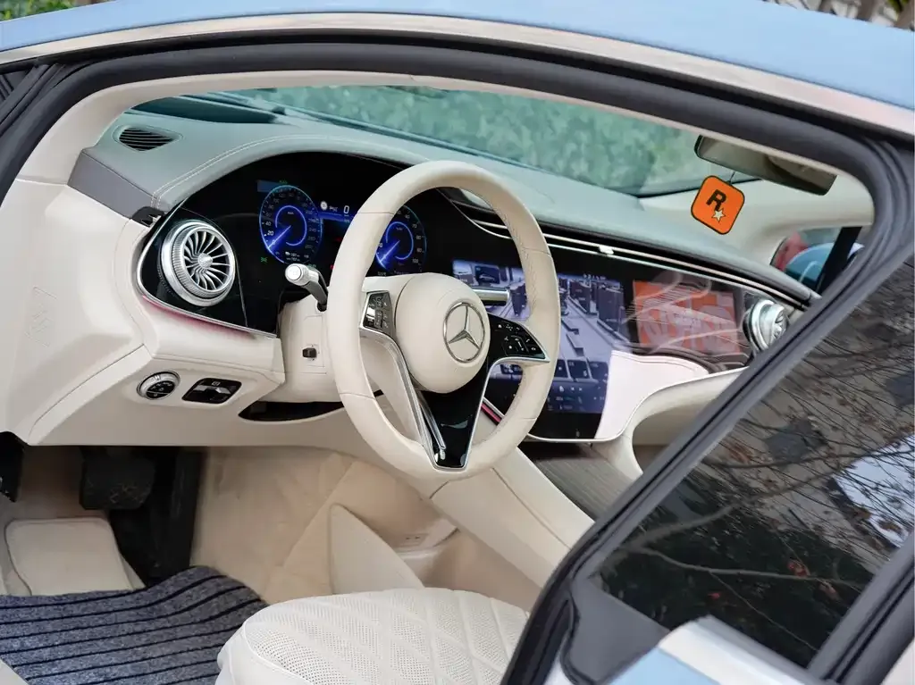 Mercedes-Benz EQS — фото 4