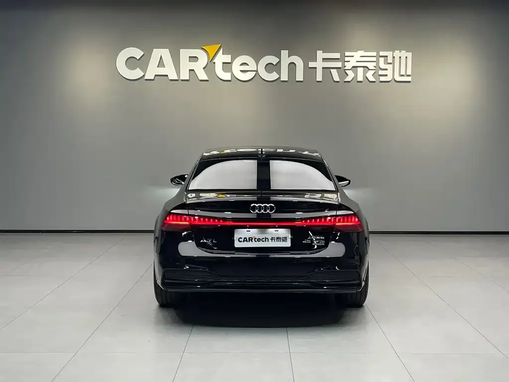 Audi A7L — фото 10