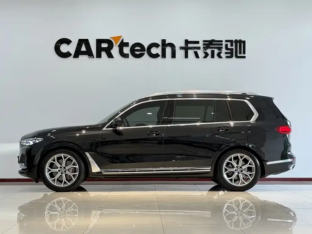 BMW X7 — фото 2
