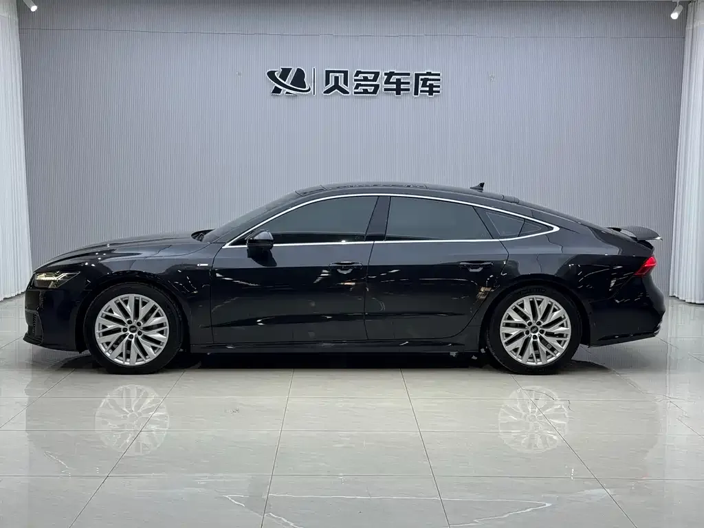 Audi A7 — фото 9