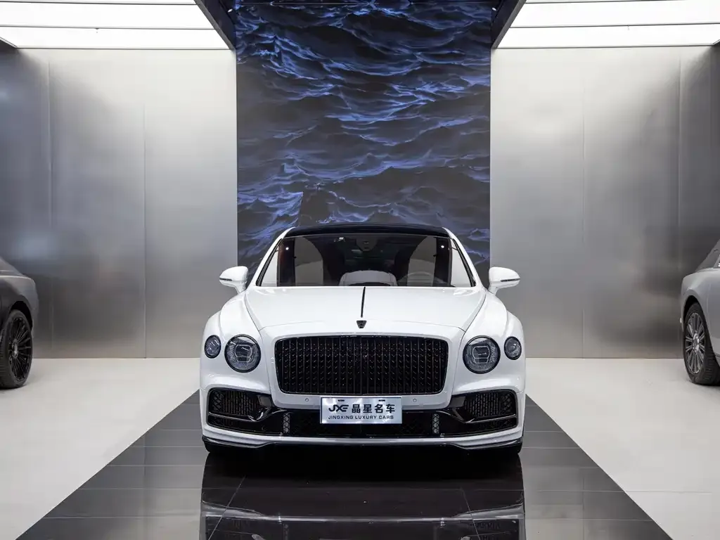 Bentley Flying Spur — фото 4