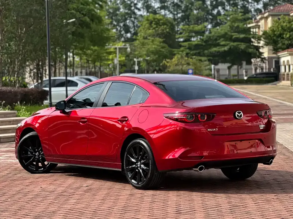 Mazda 3 Axela — фото 9
