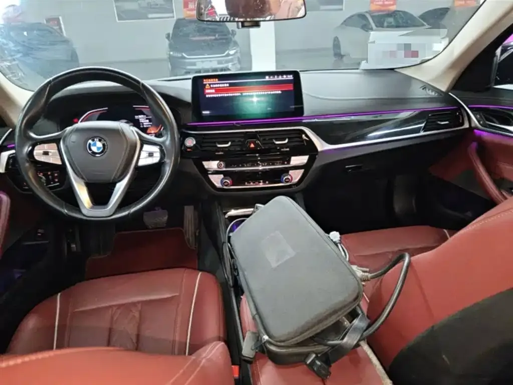 BMW 5 Series — фото 10