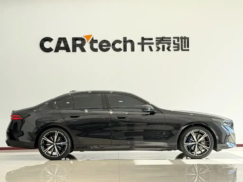 BMW 5 Series (Import) — фото 6