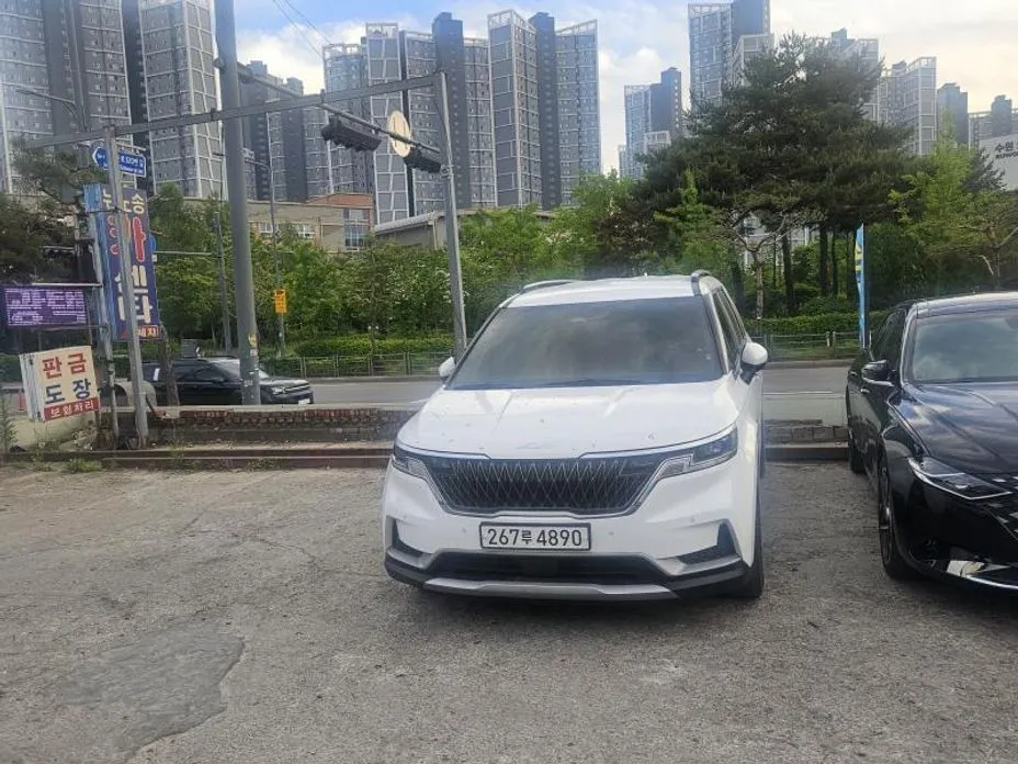 Kia Carnival — фото 1