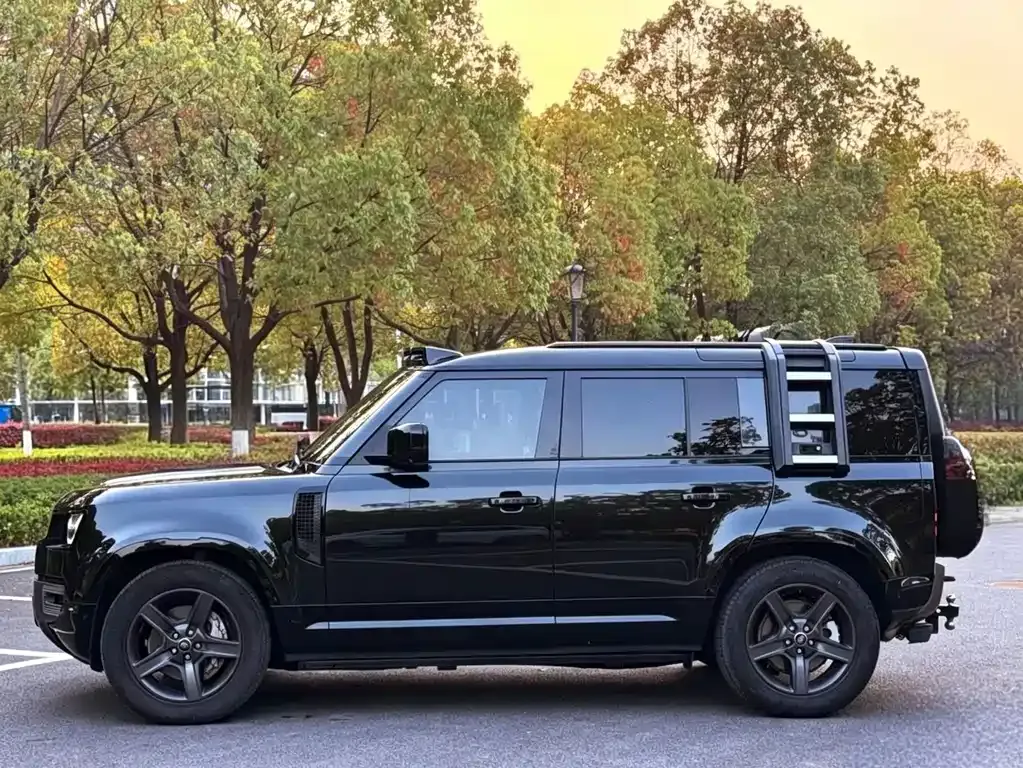 Land Rover Defender — фото 10