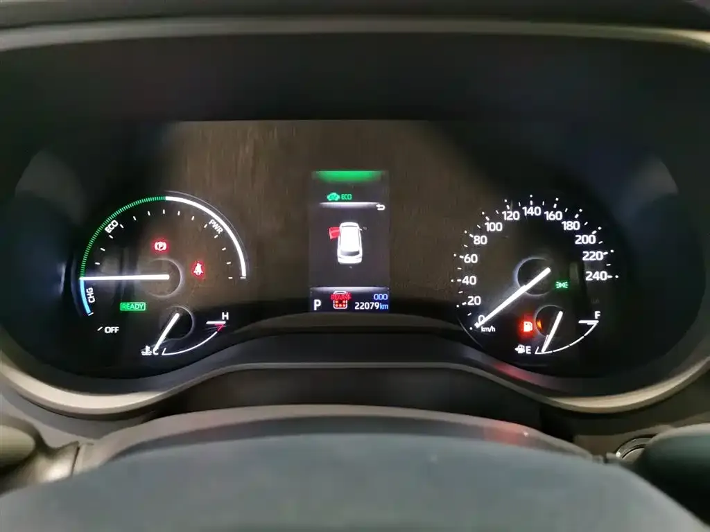 Toyota Granvia — фото 10