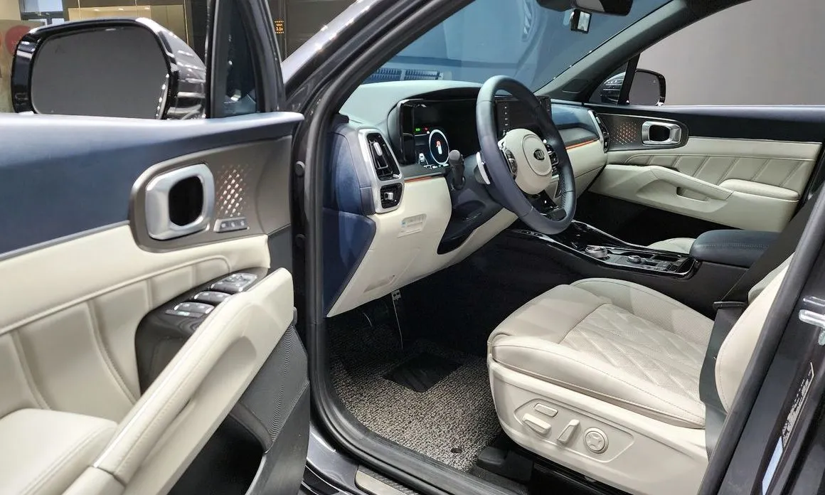 Kia Sorento — фото 5