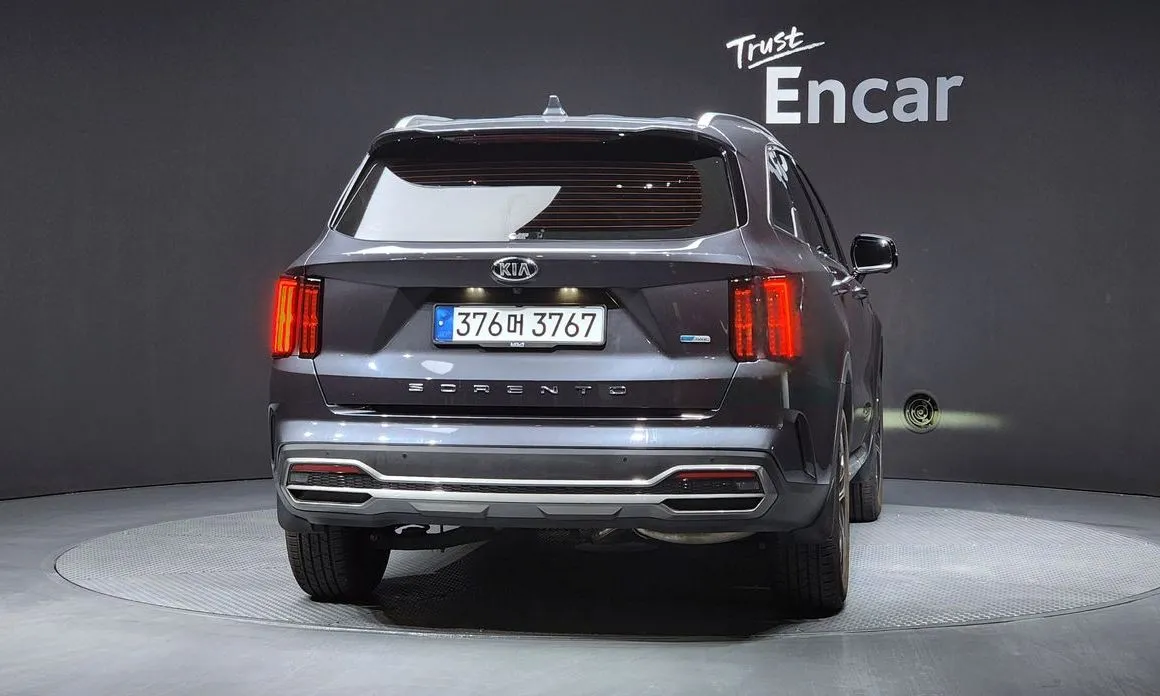 Kia Sorento — фото 6