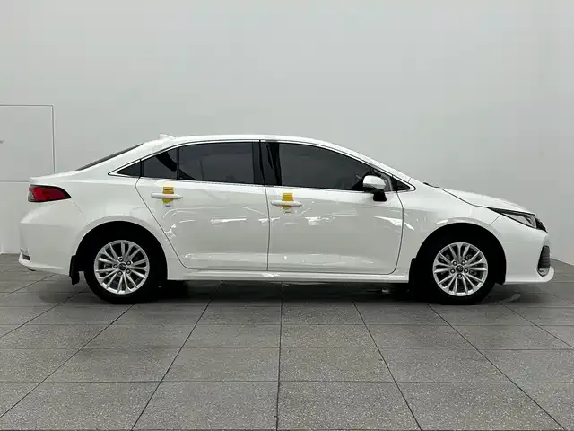 Toyota Allion — фото 6