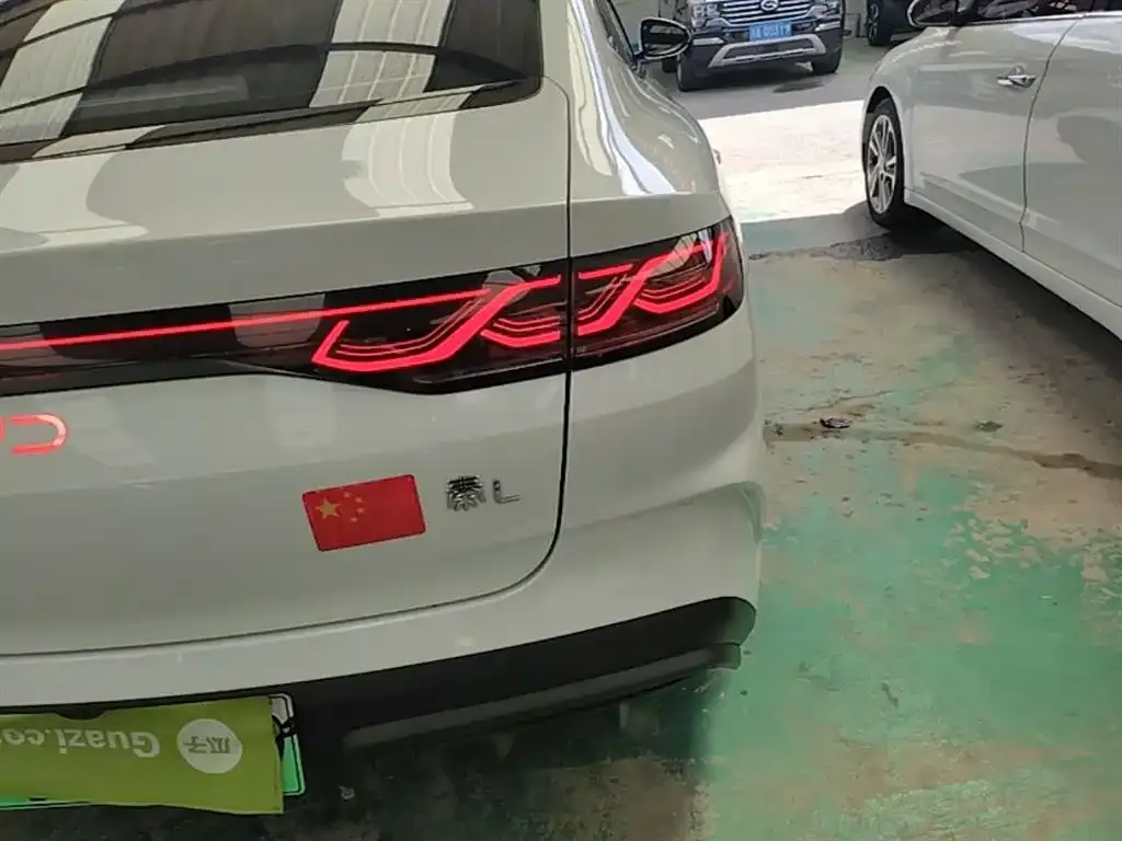 BYD Qin L — фото 8