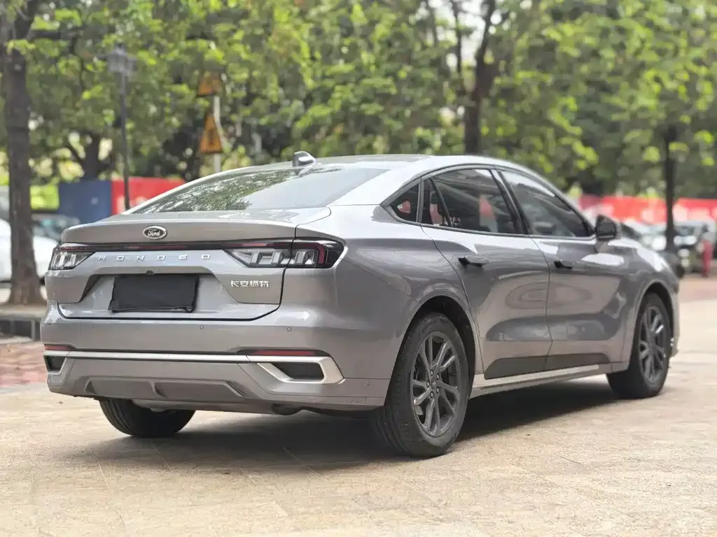 Ford Mondeo — фото 2