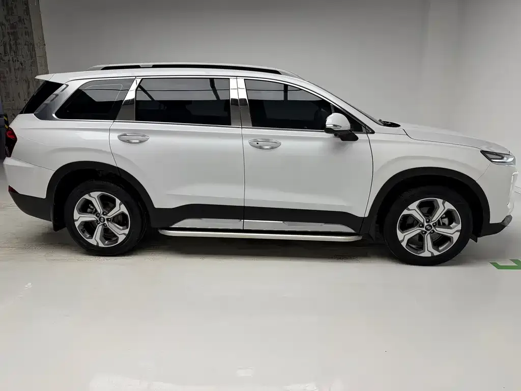 Hyundai Santa Fe — фото 10