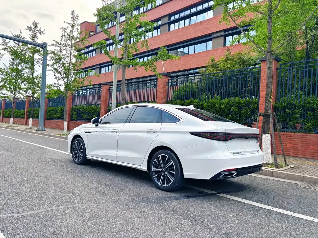 Chery Arrizo 8 PRO — фото 10