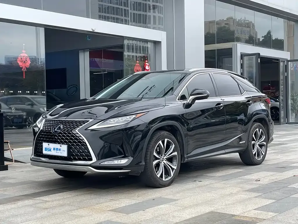 Lexus RX — фото 1