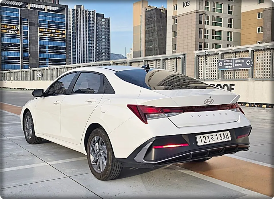 Hyundai AVANTE — фото 8