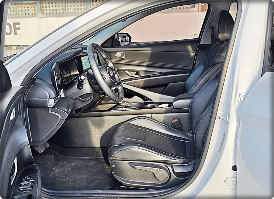Hyundai AVANTE — фото 3