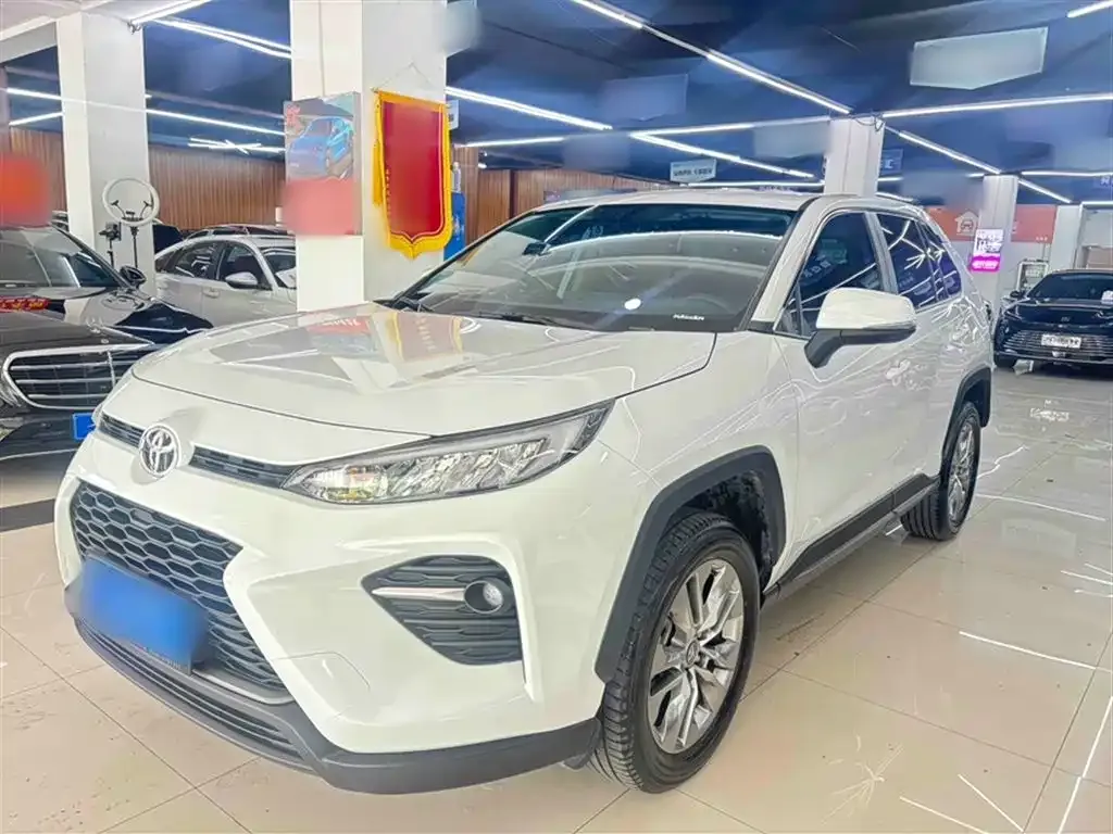 Toyota Wildlander — фото 1