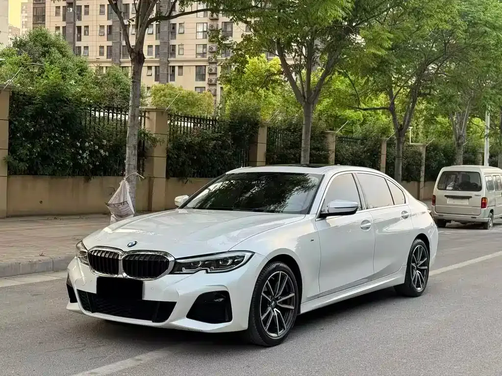 BMW 3 Series — фото 1