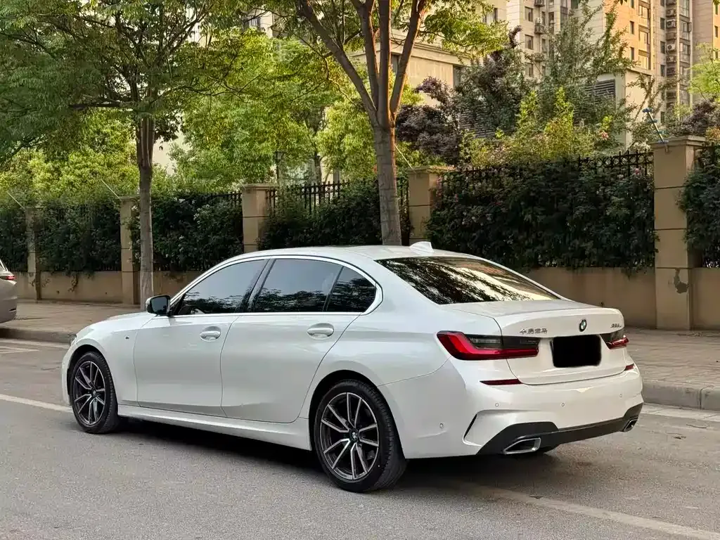BMW 3 Series — фото 10