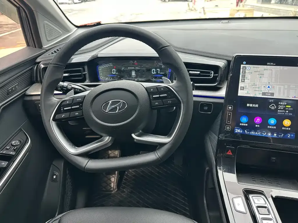 Hyundai Custo — фото 10