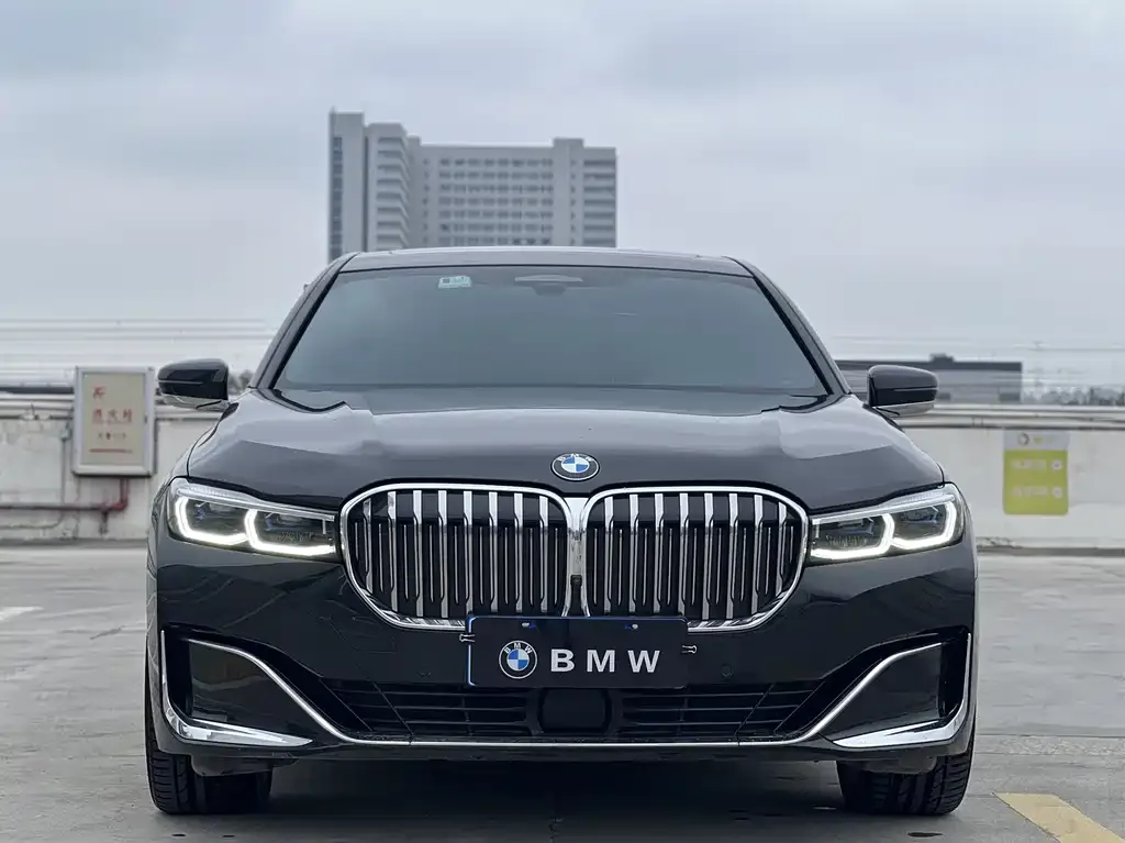BMW 7 Series — фото 5
