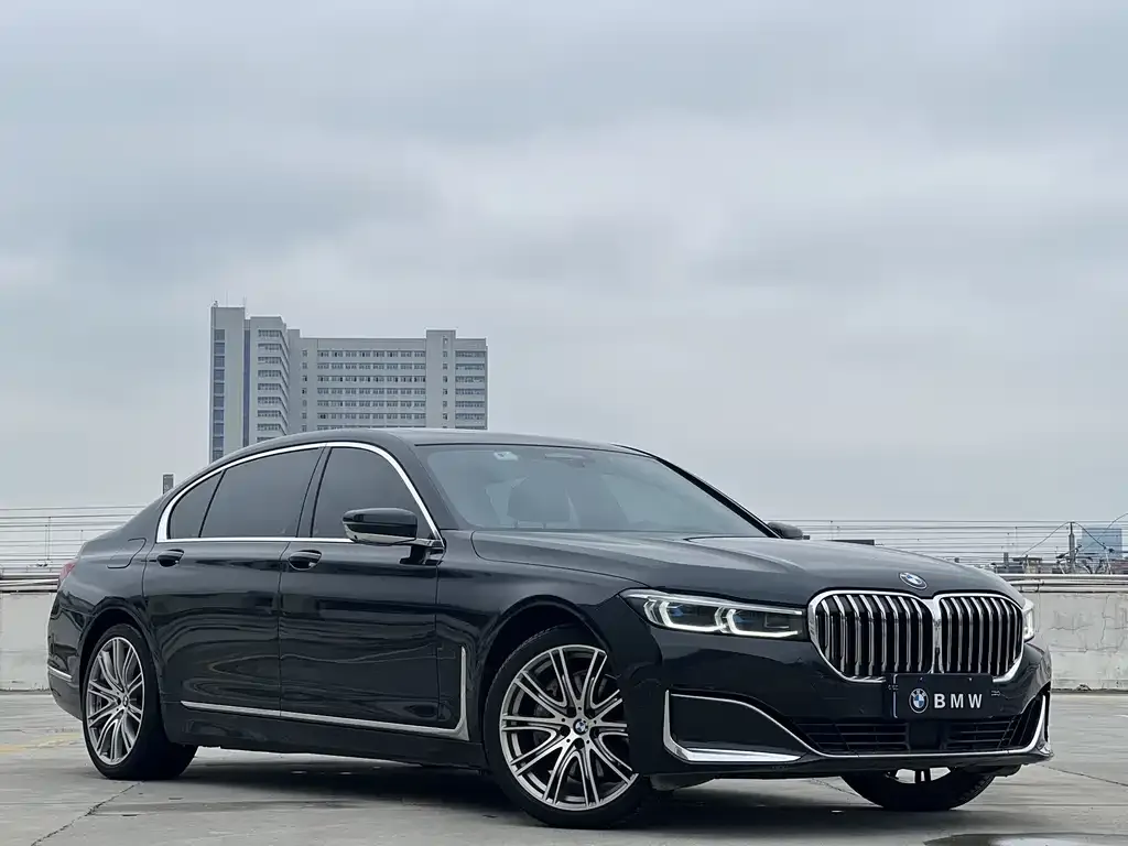 BMW 7 Series — фото 2