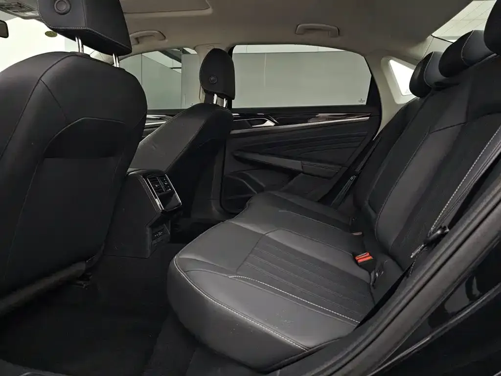 Volkswagen Passat — фото 3