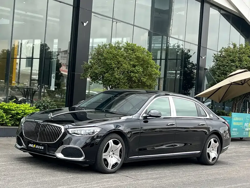 Mercedes-Benz S-Class — фото 1