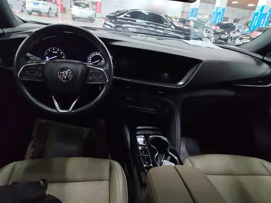 Buick Envision Plus — фото 7