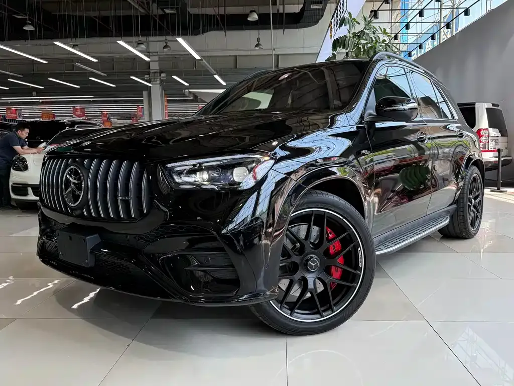 Mercedes-Benz GLE AMG — фото 1