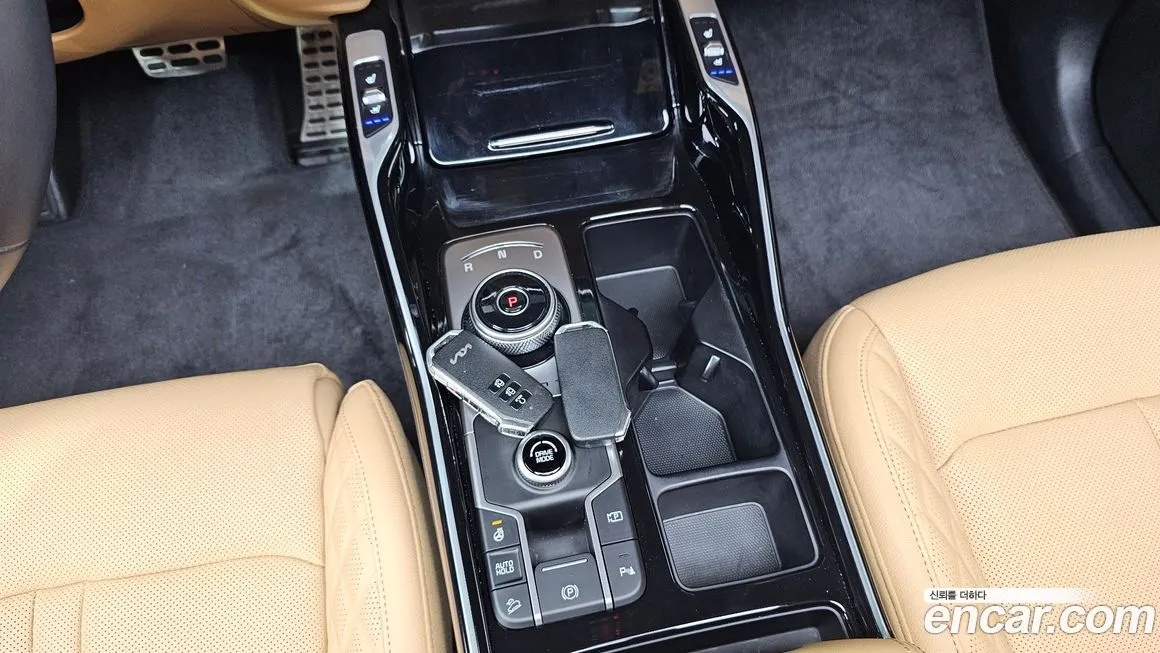 Kia Sorento — фото 10