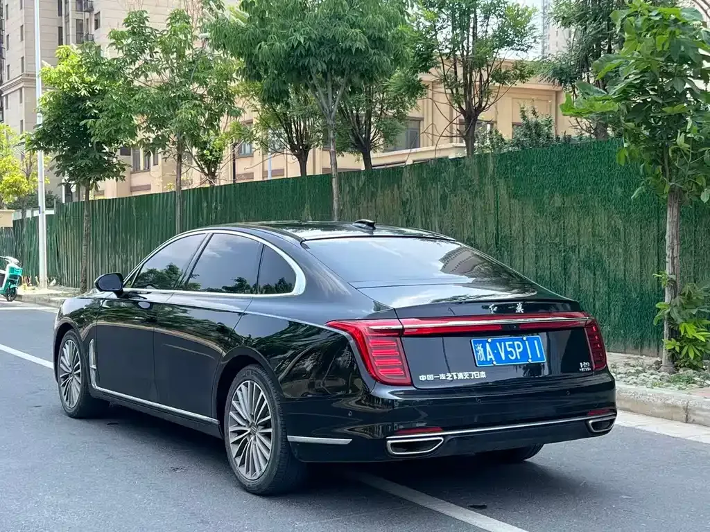 Hongqi H9 — фото 8