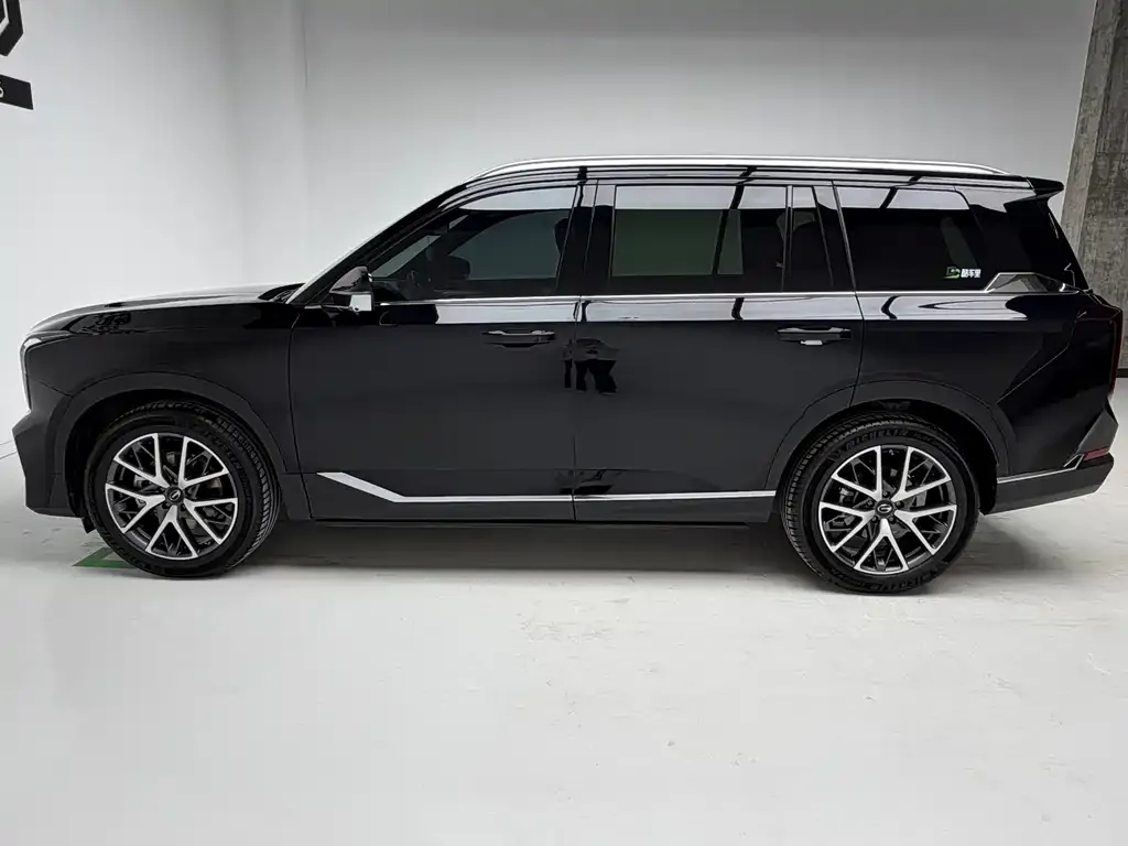 GAC Motor Trumpchi GS8 — фото 9