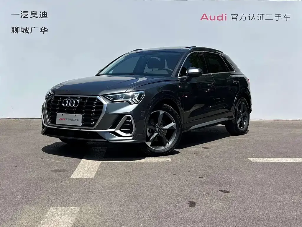 Audi Q3 — фото 1