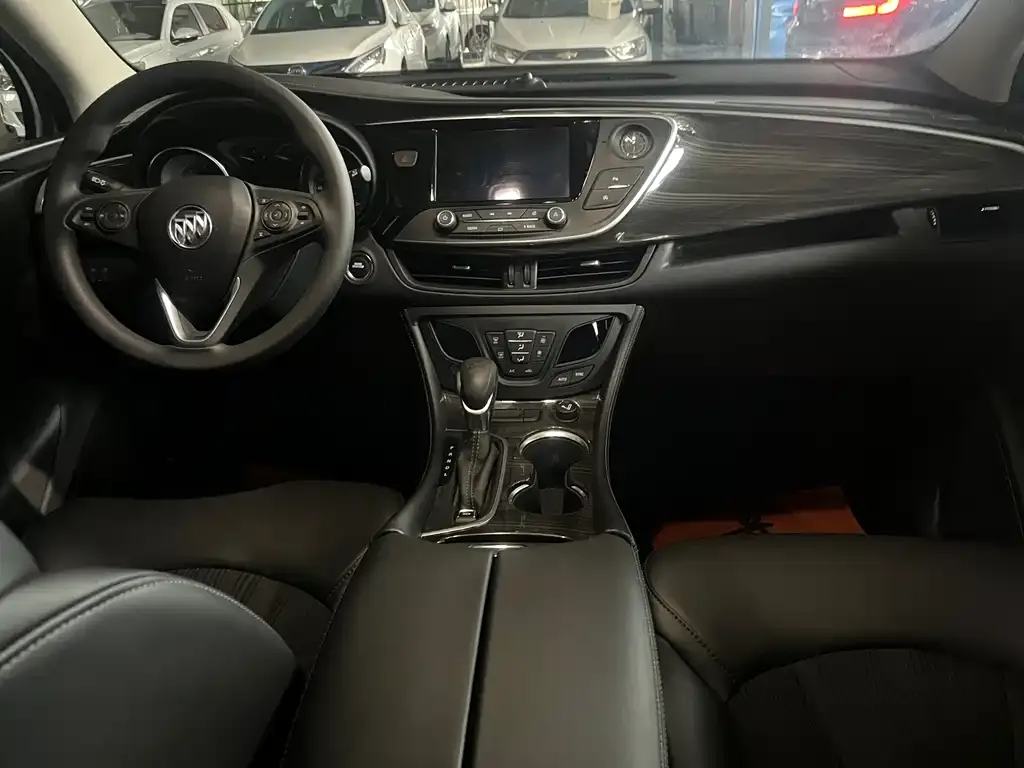 Buick Envision Plus — фото 7