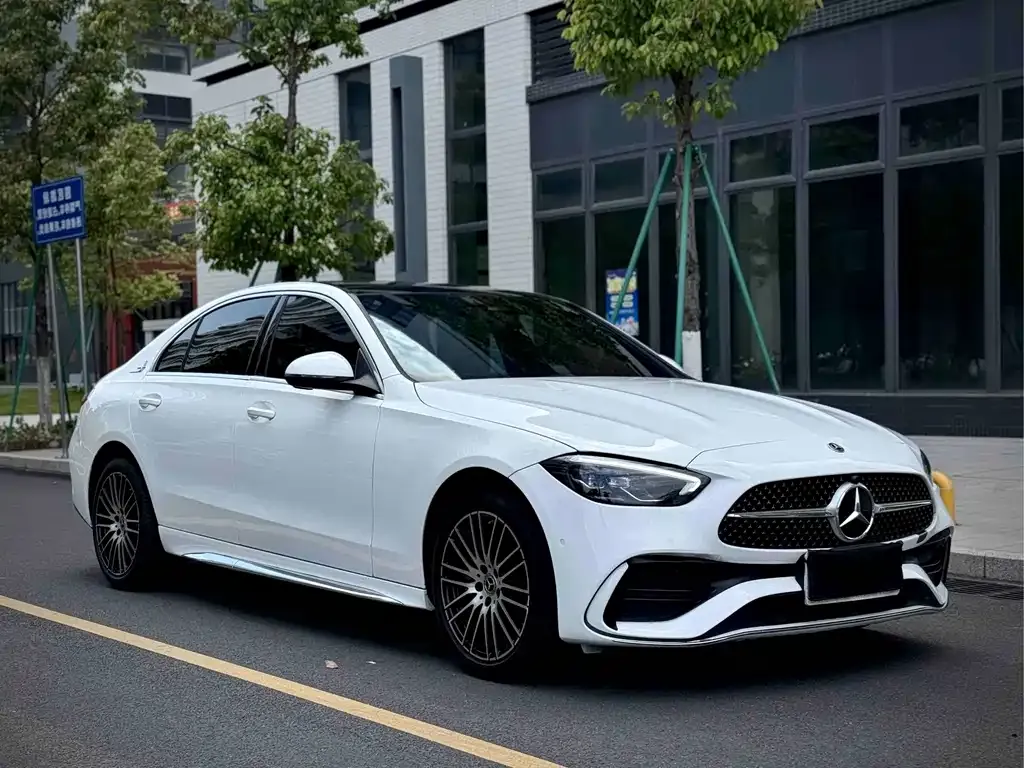 Mercedes-Benz C-Class — фото 10