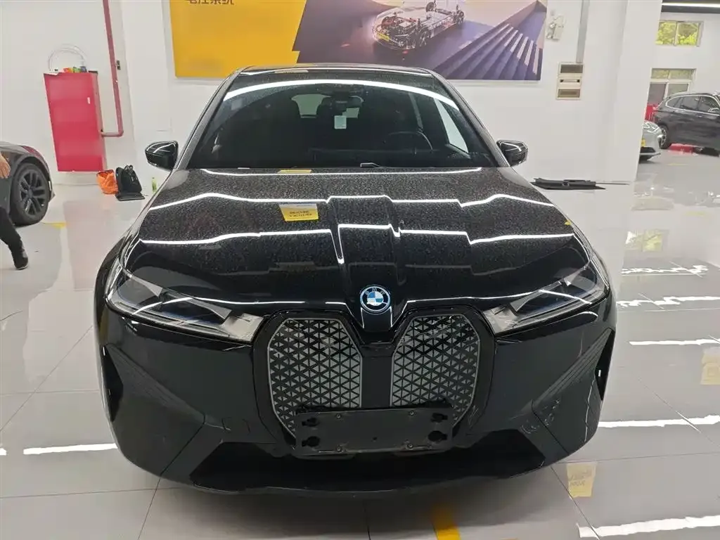 BMW iX — фото 10