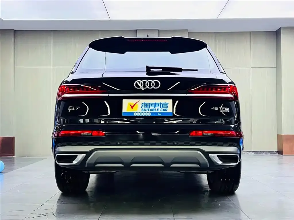 Audi Q7 — фото 5