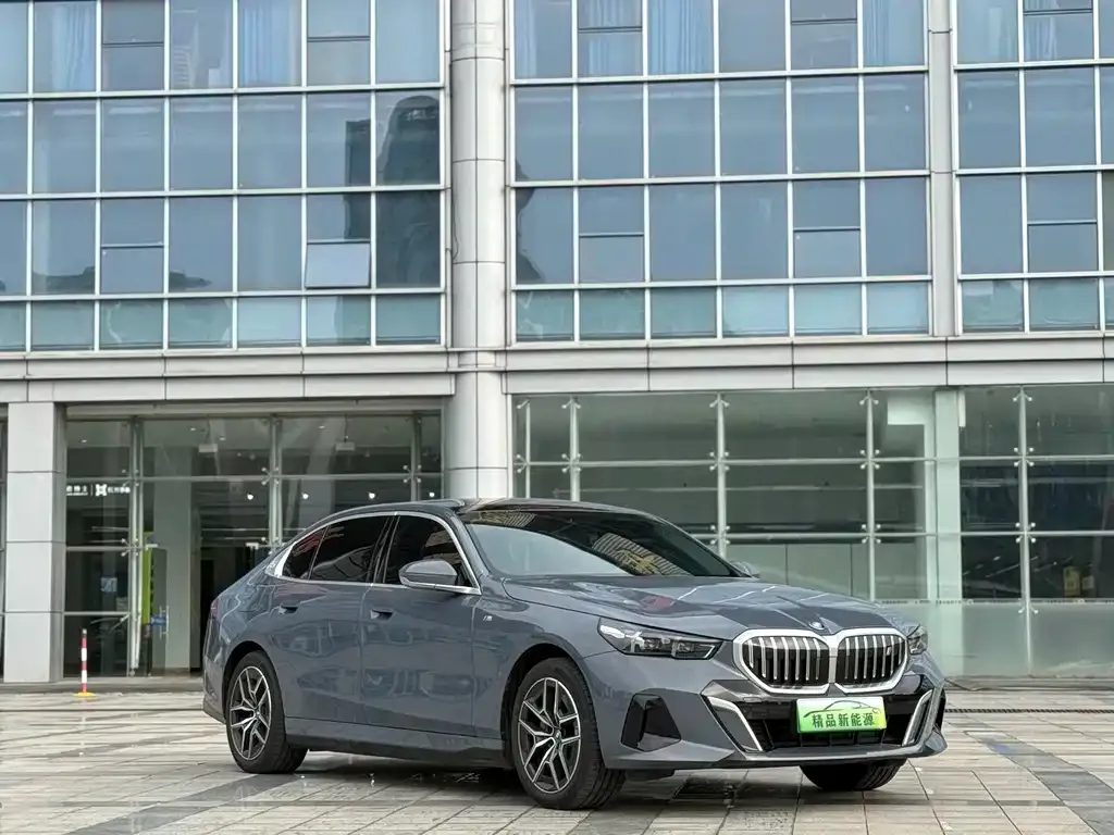 BMW i5 — фото 4