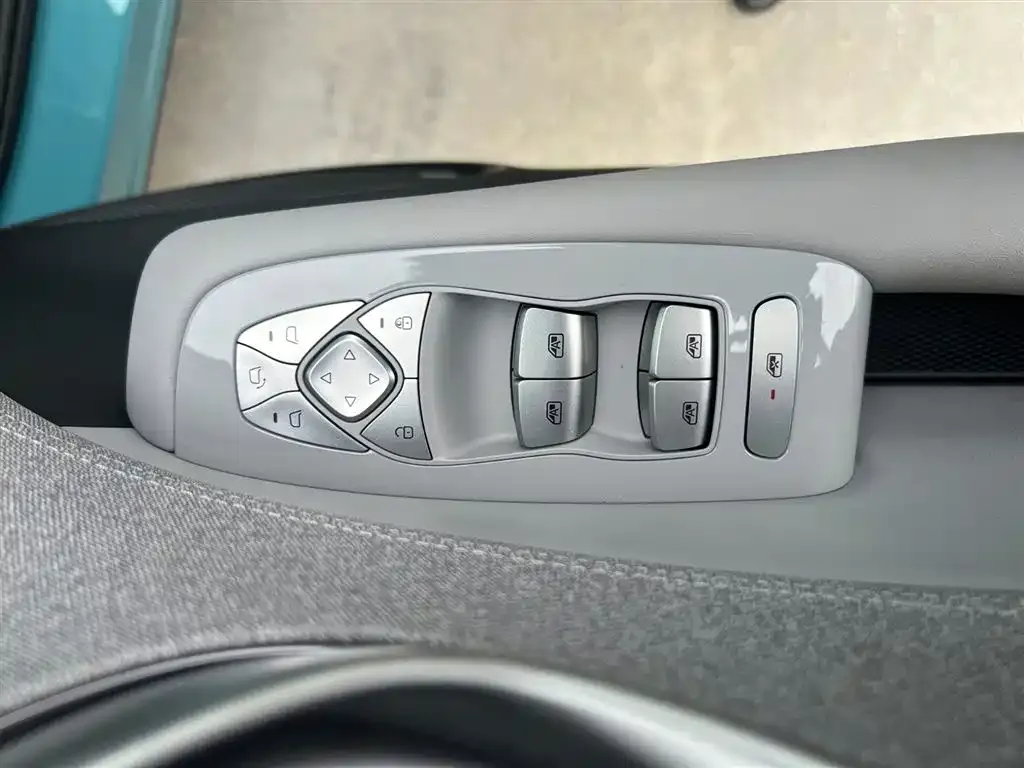 BYD Hiace 05 EV — фото 4
