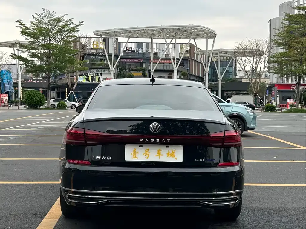 Volkswagen Passat New Energy — фото 9